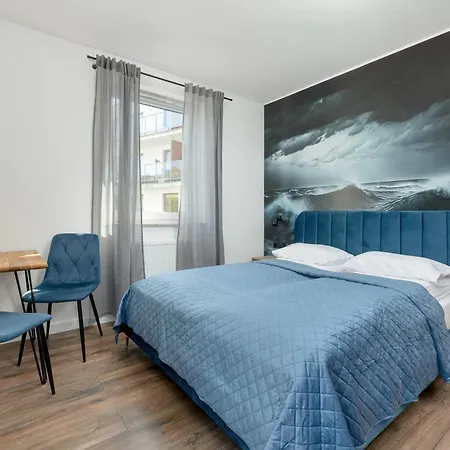 Duzy Apartament Z Parkingiem I Balkonem W Kolobrzegu By Noclegi Renters Exterior photo