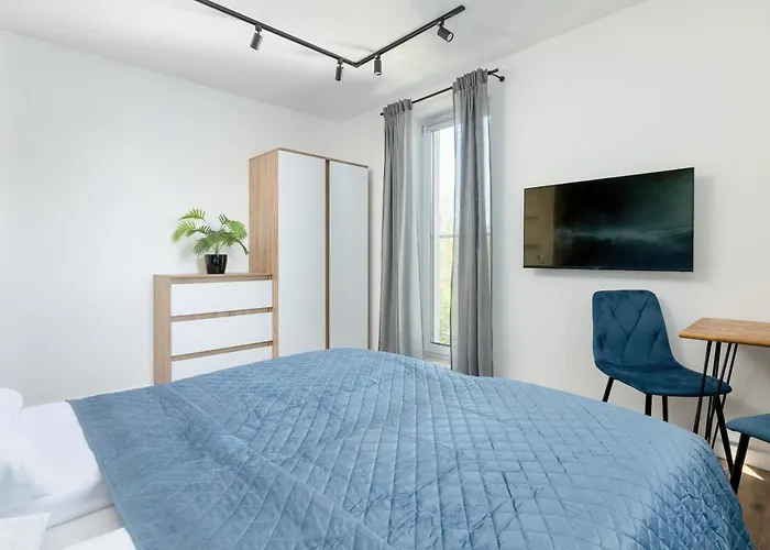Duzy Apartament Z Parkingiem I Balkonem W Kolobrzegu By Noclegi Renters