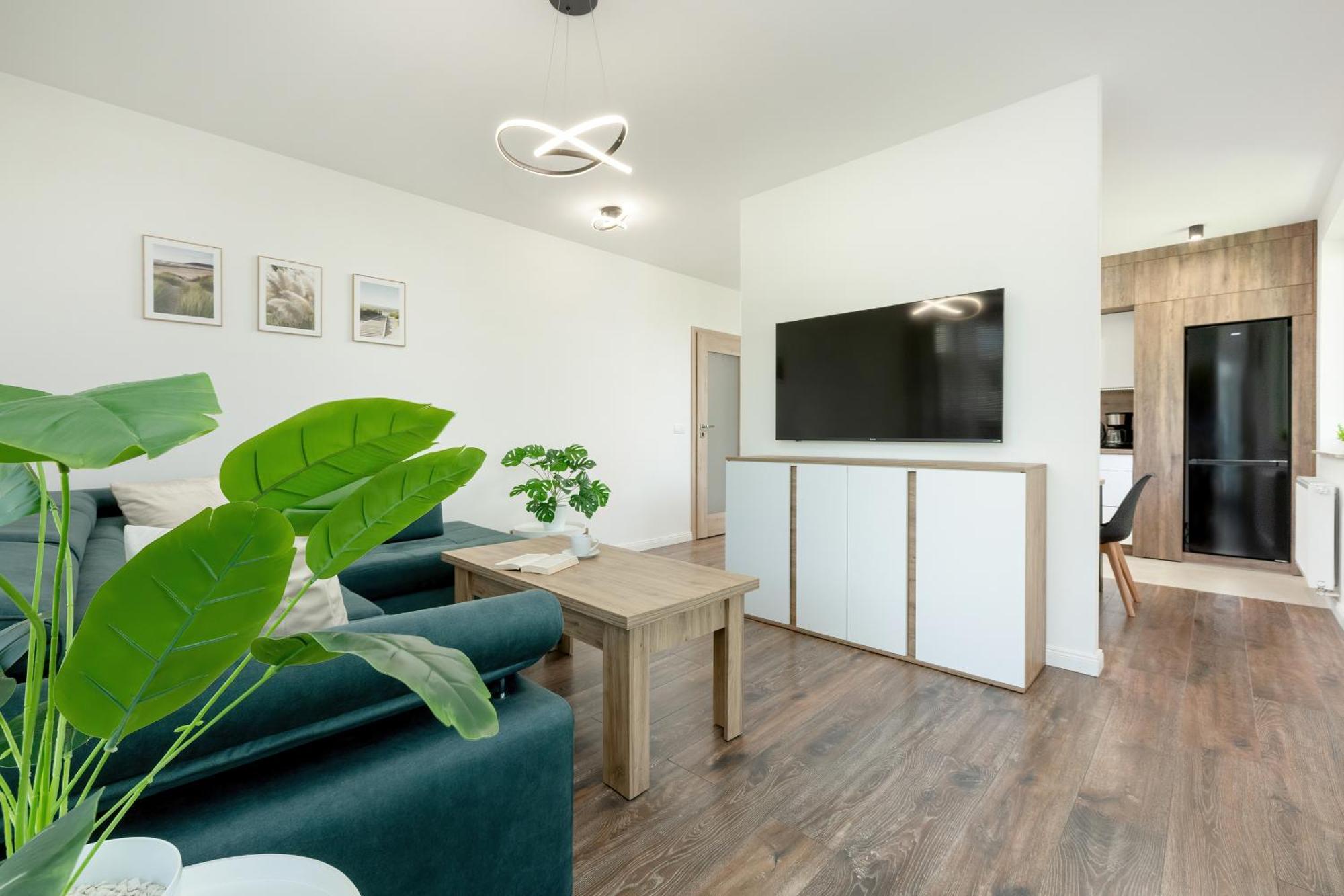 Apartment Duzy Z Parkingiem I Balkonem W Kolobrzegu By Renters