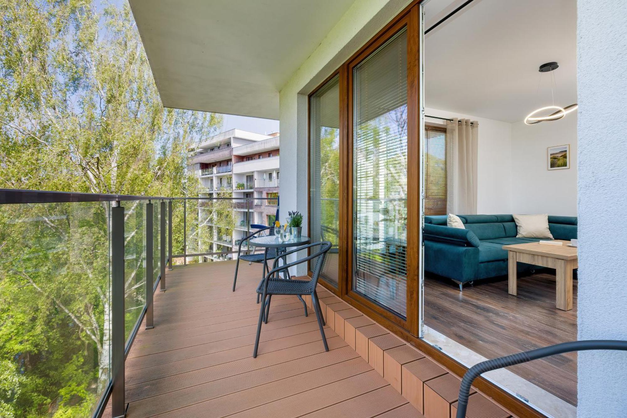 Duzy Z Parkingiem I Balkonem W Kolobrzegu By Renters Apartment
