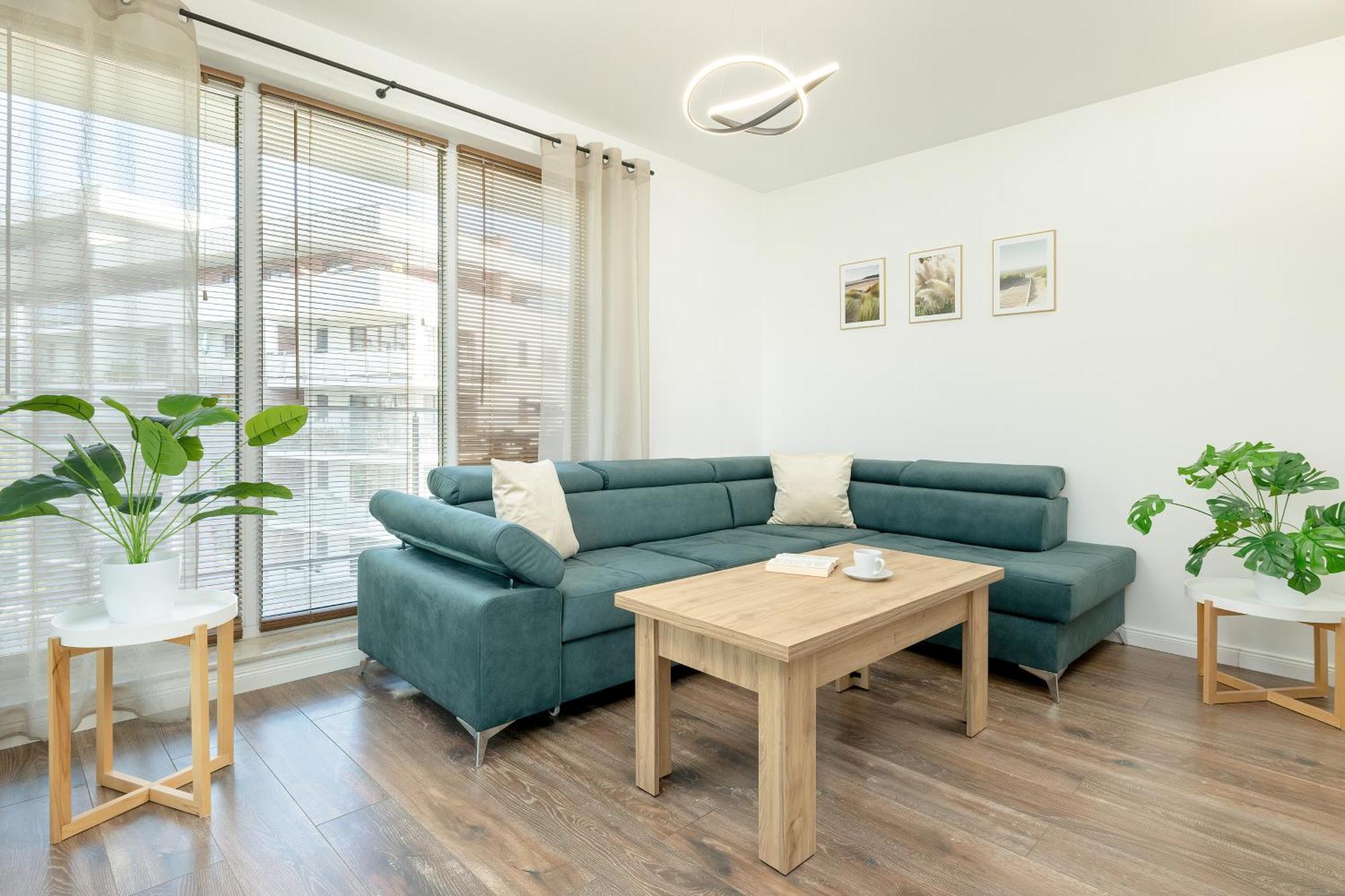 Apartment Duzy Z Parkingiem I Balkonem W Kolobrzegu By Renters Kolobrzeg