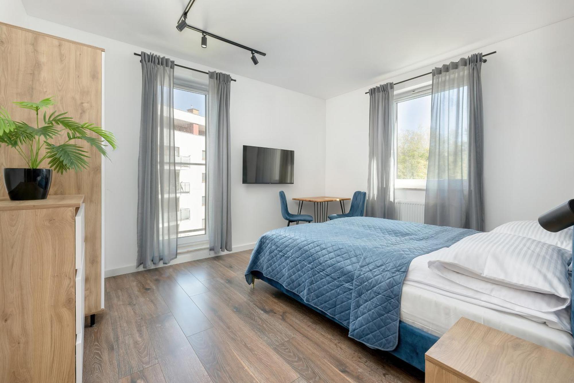 Duzy Z Parkingiem I Balkonem W Kolobrzegu By Renters Apartment Kolobrzeg