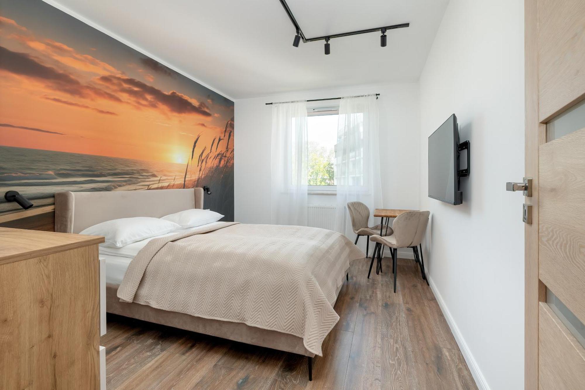 Apartment Duzy Z Parkingiem I Balkonem W Kolobrzegu By Renters